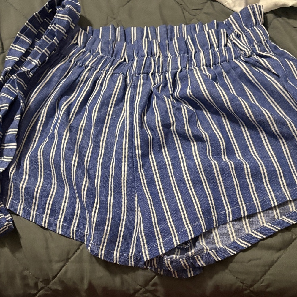 SHEIN Blue and White Striped Women Shorts